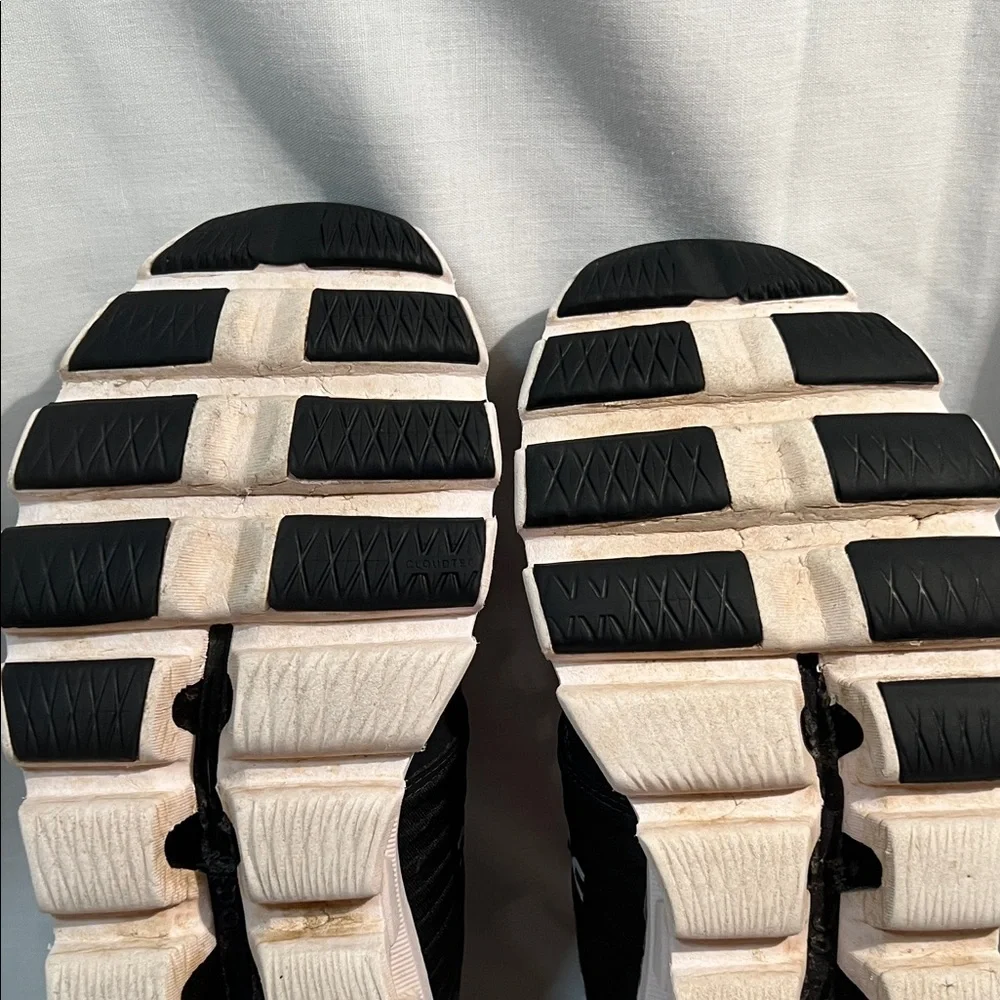Stylish Women's Black Athletic Shoes